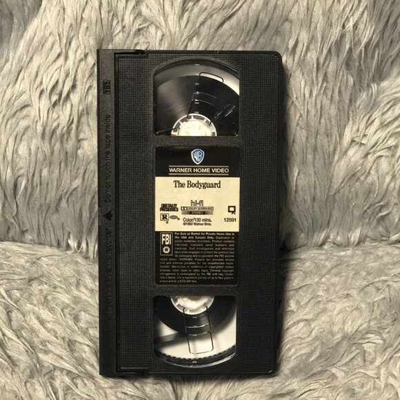 The Bodyguard VHS 1992 Kevin Costner Whitney Houston - Picture 4 of 5